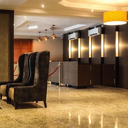 Visa Karena Hotels Port Harcourt Buitenkant foto