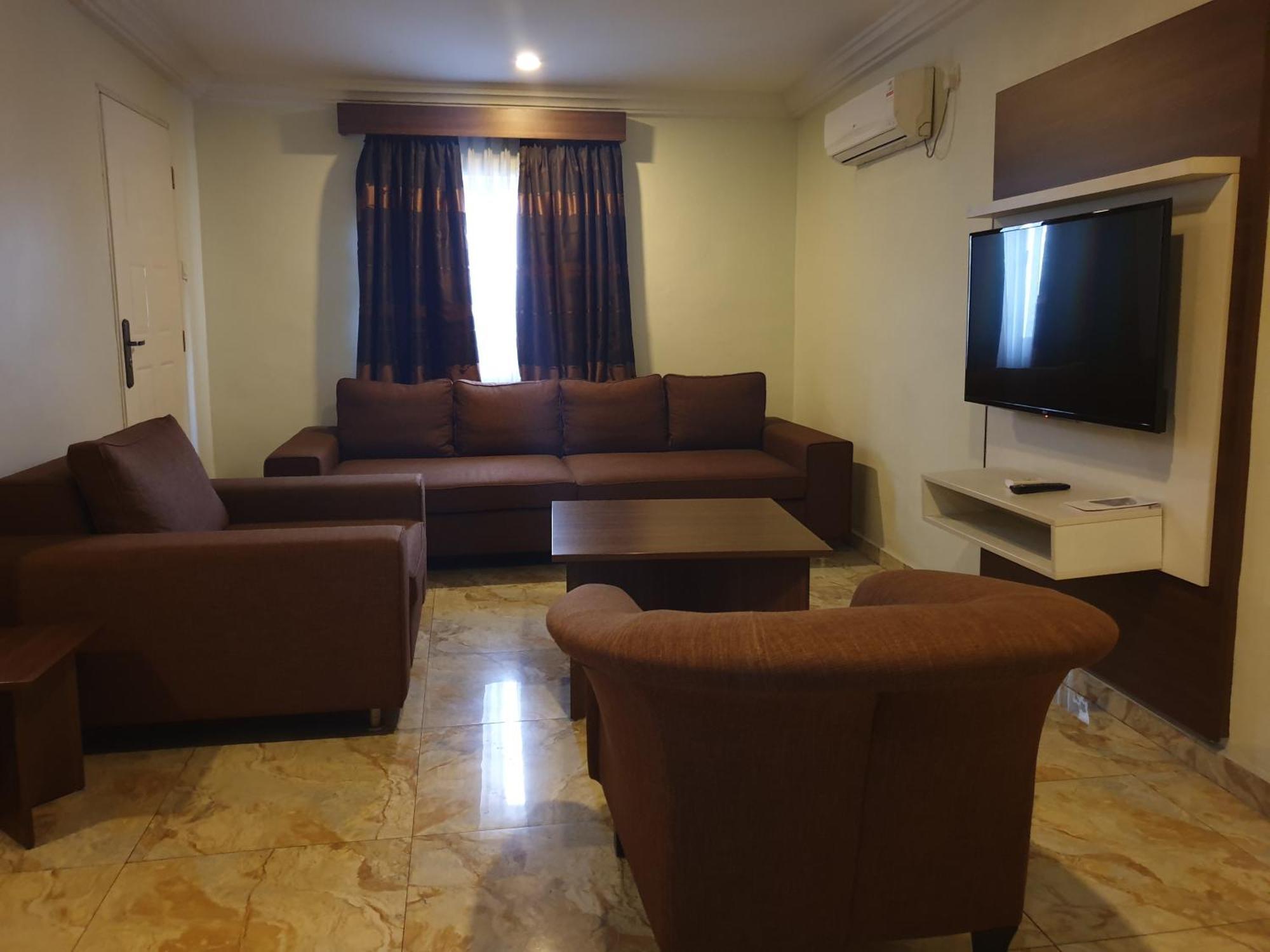 Visa Karena Hotels Port Harcourt Buitenkant foto