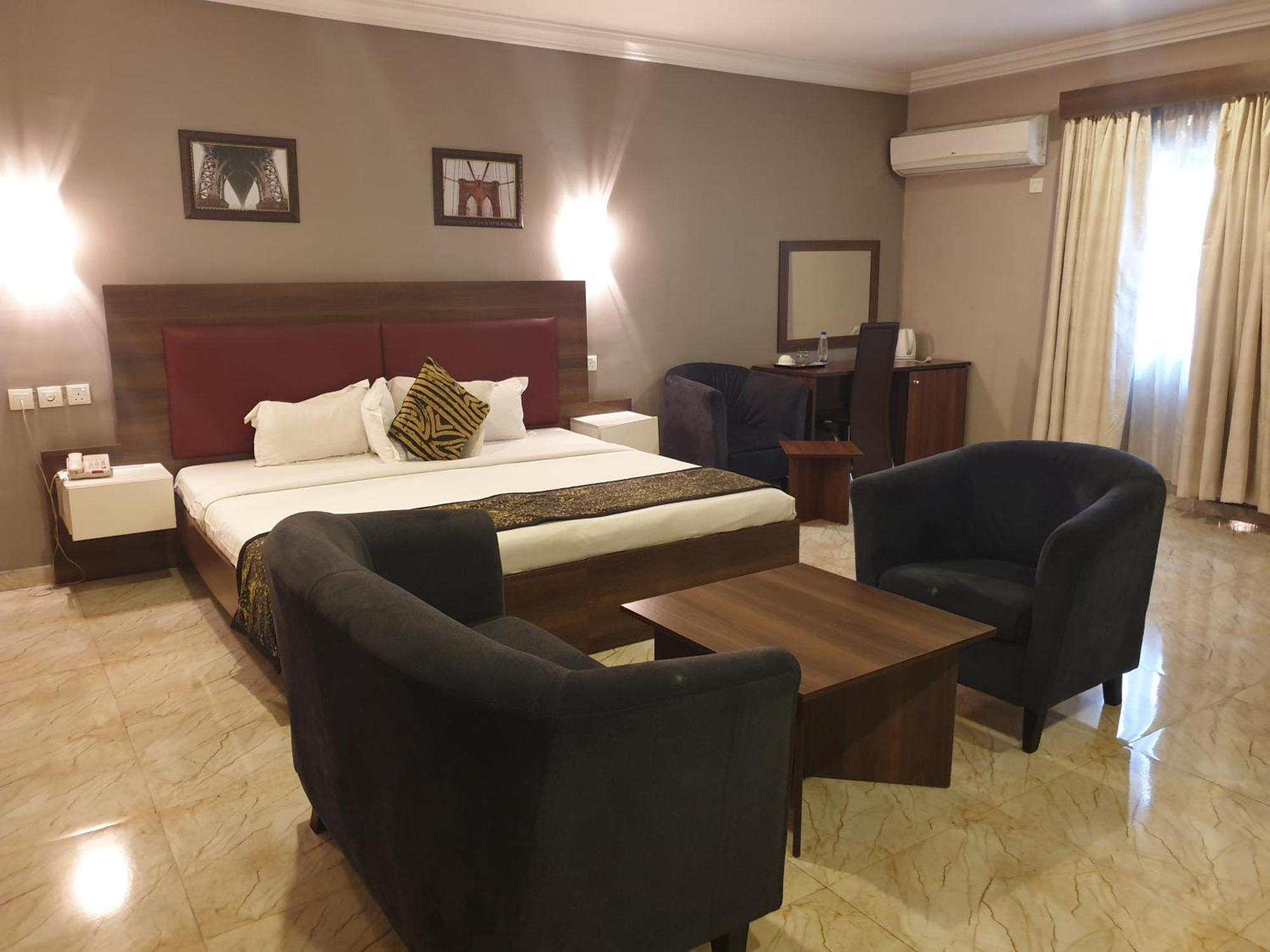 Visa Karena Hotels Port Harcourt Buitenkant foto