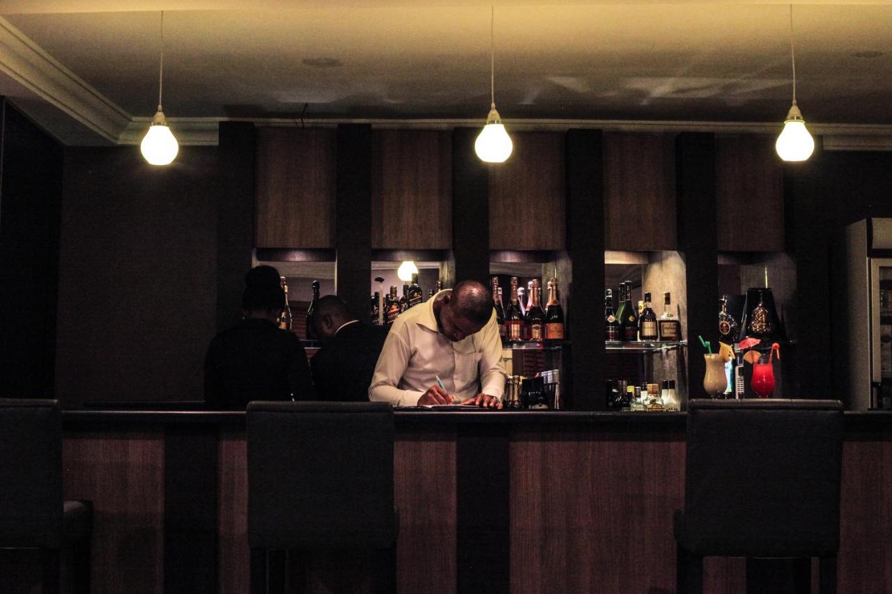 Visa Karena Hotels Port Harcourt Buitenkant foto