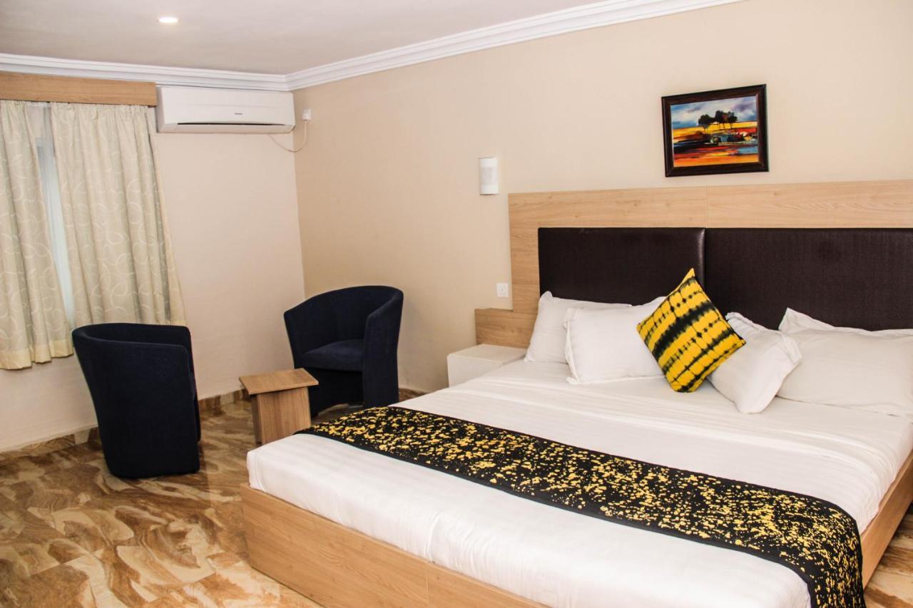 Visa Karena Hotels Port Harcourt Buitenkant foto