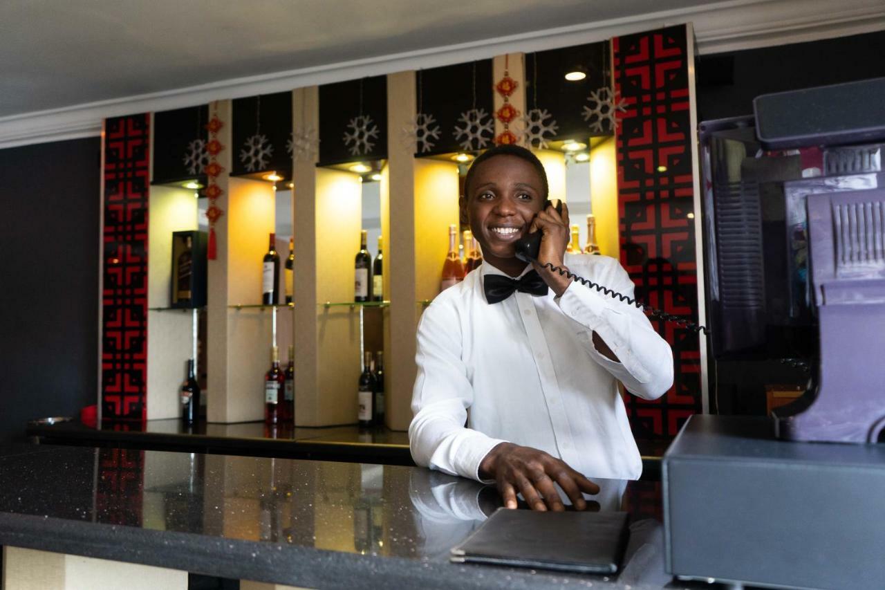 Visa Karena Hotels Port Harcourt Buitenkant foto