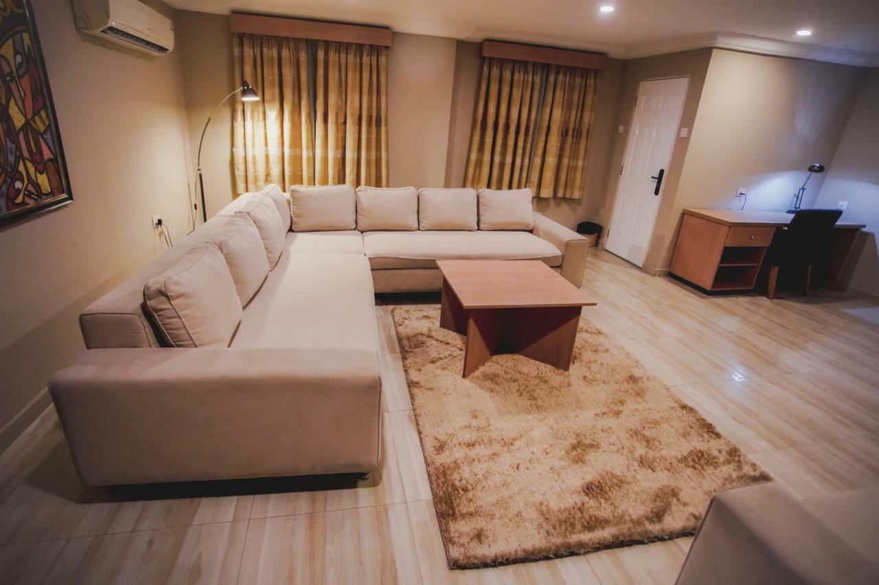 Visa Karena Hotels Port Harcourt Buitenkant foto