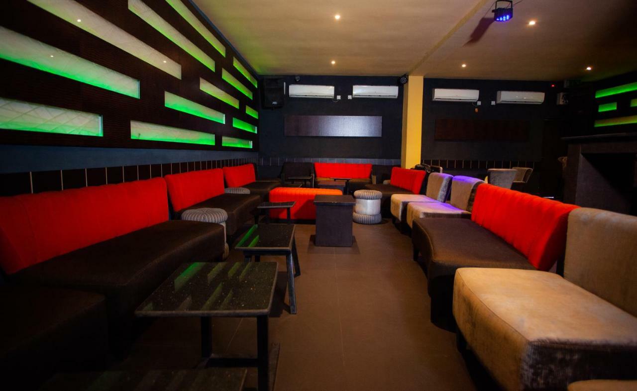 Visa Karena Hotels Port Harcourt Buitenkant foto