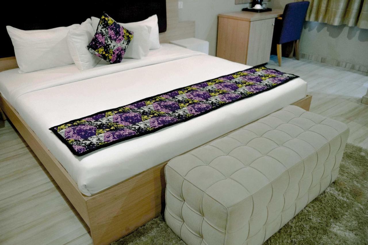Visa Karena Hotels Port Harcourt Buitenkant foto