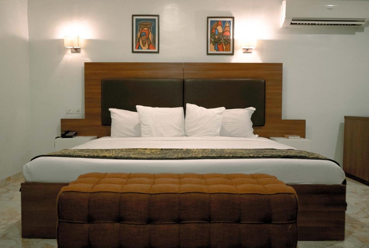 Visa Karena Hotels Port Harcourt Buitenkant foto